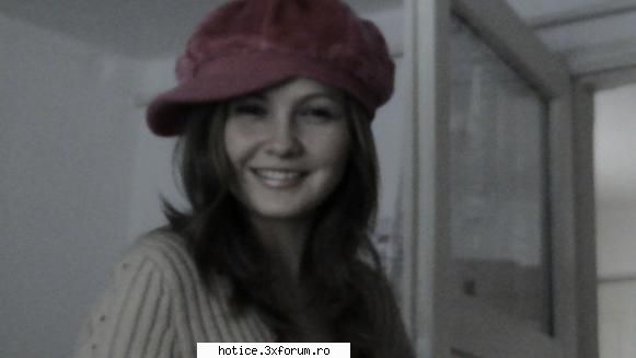yo sunt noua pe-aici :d sincera sa fiu muzik hip-hop nu prea e genul meu, dar imi place sa o ascult