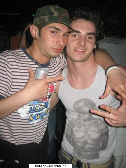 Aruncatzi poze part II :D - ehehe eram in drum spre mare!!! te p0op ms :P - Poze cu voi