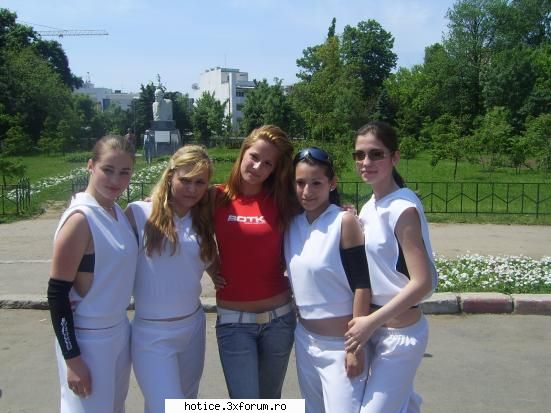 Dae' - hy Dae' ... hello from SS girls .... pop u sweet - Trupa Hot Ice